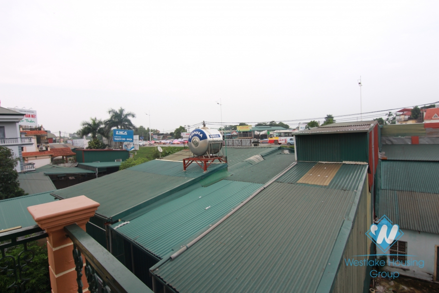 Unfurnished house for rent in Au Co street, Tay Ho district, Ha Noi