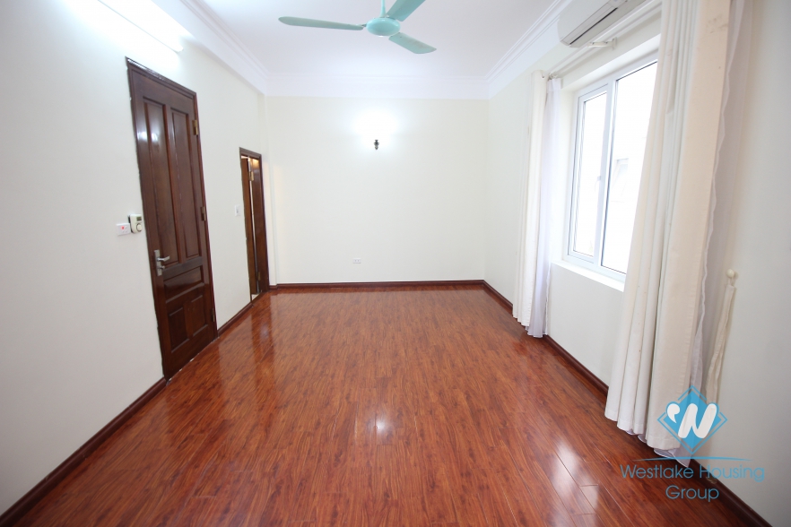 Large house with 5 bedrooms and 5 bathrooms for rent in Tay Ho, Hanoi