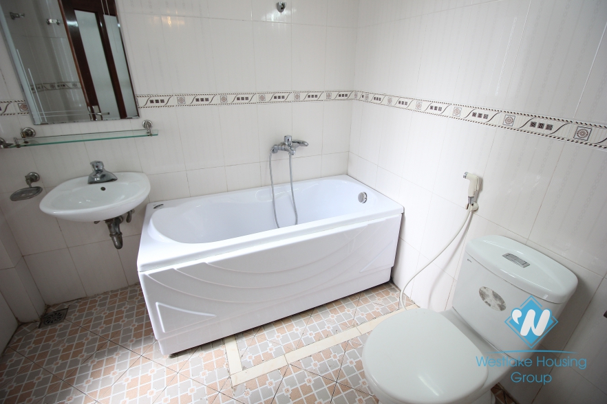 Large house with 5 bedrooms and 5 bathrooms for rent in Tay Ho, Hanoi