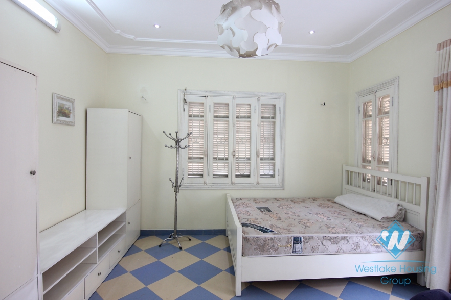 Nice and quiet house with 3 bedrooms for rent in Tay Ho area 