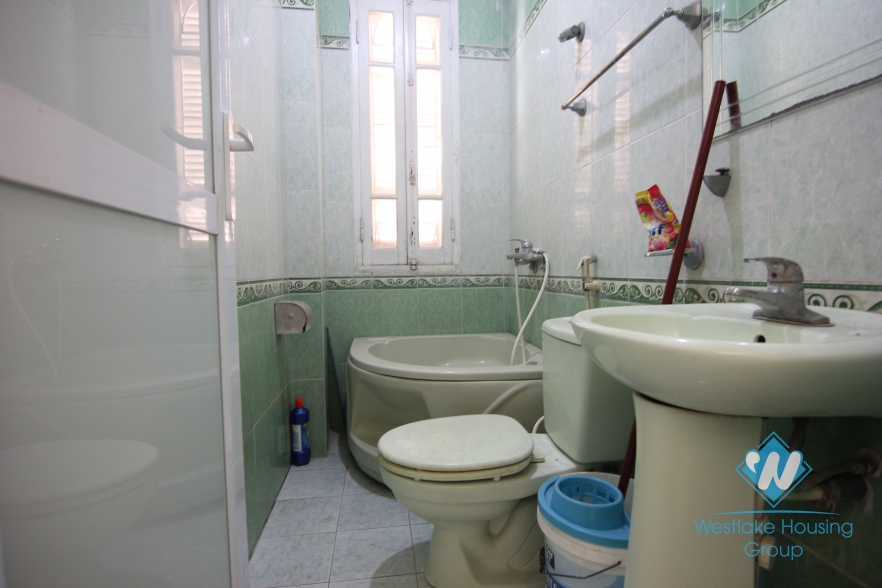 Nice and quiet house with 3 bedrooms for rent in Tay Ho area 