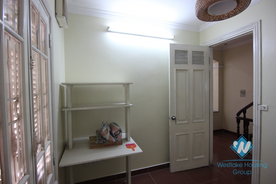 Nice and quiet house with 3 bedrooms for rent in Tay Ho area 