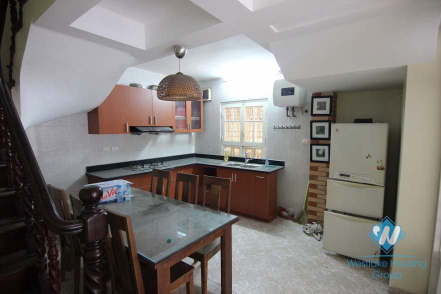 Nice and quiet house with 3 bedrooms for rent in Tay Ho area 