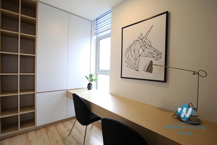 Beautiful and new apartment for rent in Water Mark building