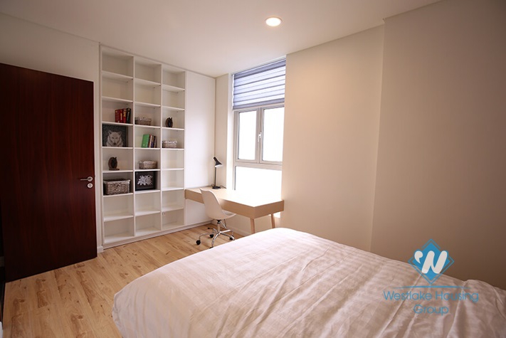 Beautiful and new apartment for rent in Water Mark building