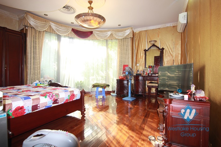 A 600 sqm villa with garden yard and terrace available for rent in Tay Ho