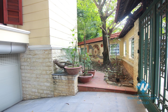 A 600 sqm villa with garden yard and terrace available for rent in Tay Ho