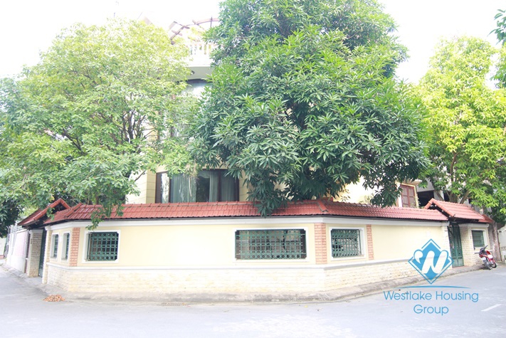 A 600 sqm villa with garden yard and terrace available for rent in Tay Ho