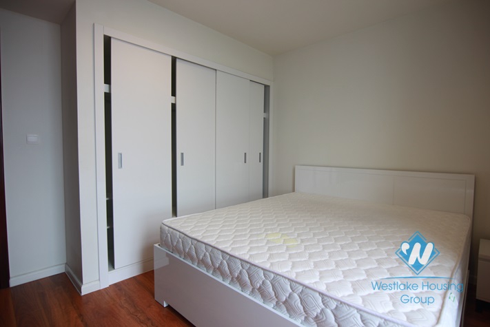 High floor one bedroom apartment for rent in Water Mark, Lac Long Quan street, Ha Noi