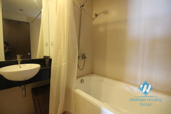 High floor one bedroom serviced apartment lakeview in Ba Dinh, near Lotte