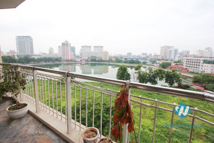 Nice and lake view apartment for rent in Ngoc Khanh Street, Ba Dinh, Hanoi.