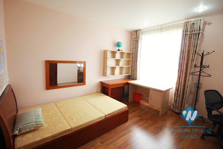 Nice and lake view apartment for rent in Ngoc Khanh Street, Ba Dinh, Hanoi.