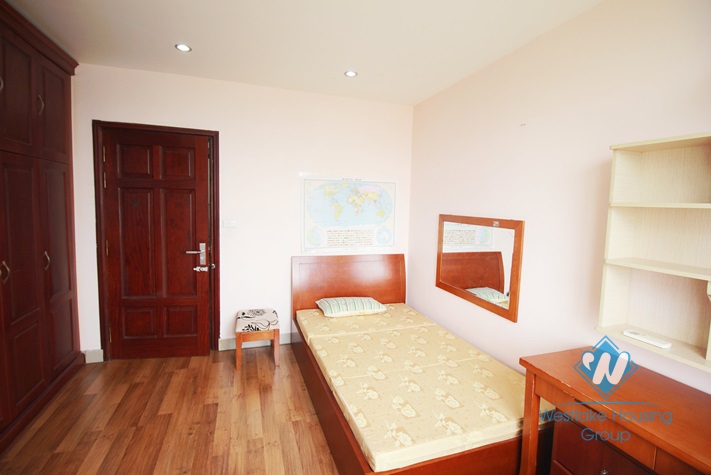 Nice and lake view apartment for rent in Ngoc Khanh Street, Ba Dinh, Hanoi.