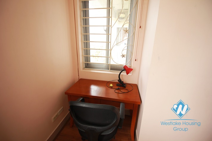 Nice and lake view apartment for rent in Ngoc Khanh Street, Ba Dinh, Hanoi.