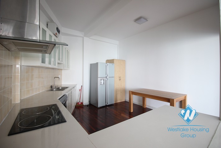 Spacious apartment for rent with unbelievable large balcony and beautiful lakeview