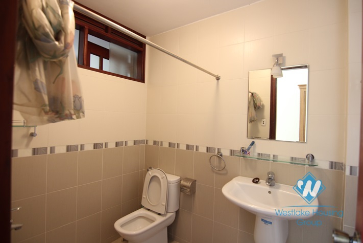 Lovely house with courtyard for rent in Tay Ho