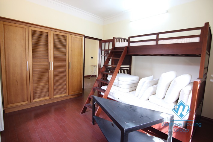 Lovely house with courtyard for rent in Tay Ho