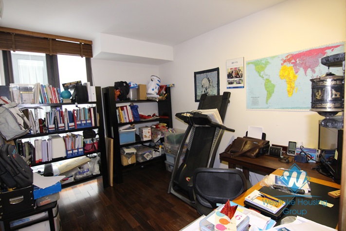 Nice apartment with lake view for rent in Dang Thai Mai st, Tay Ho district