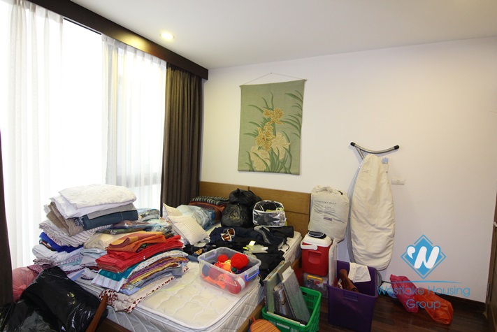Nice apartment with lake view for rent in Dang Thai Mai st, Tay Ho district