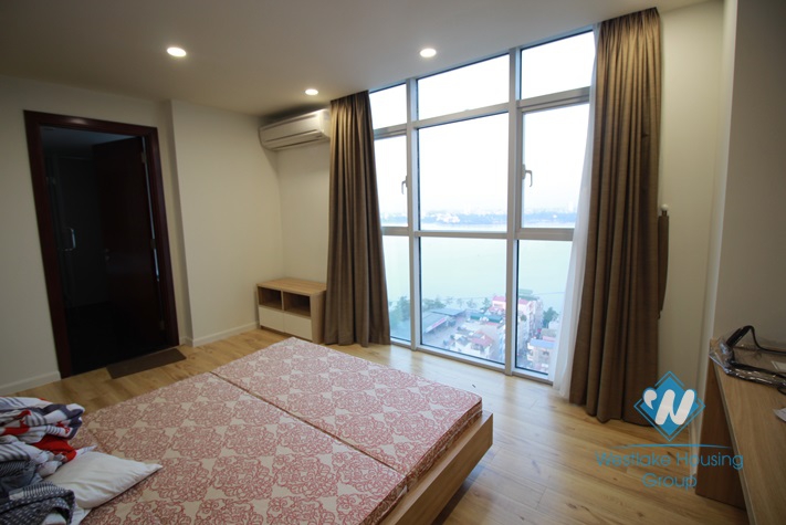 Modern and elegant apartment rental with stunning lakeview in Watermark Lac Long Quan