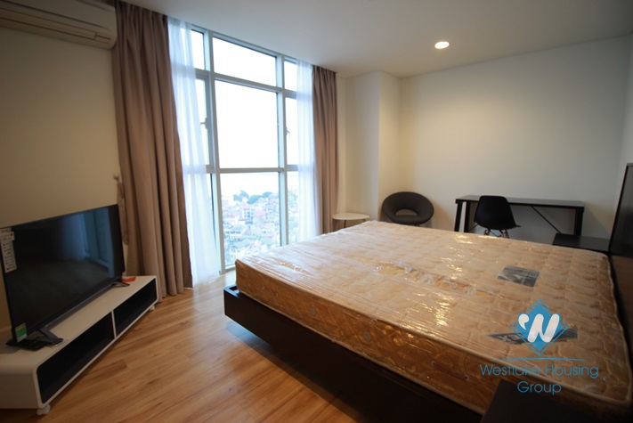 Wonderful lake view apartment for rent in Watermark Lac Long Quan