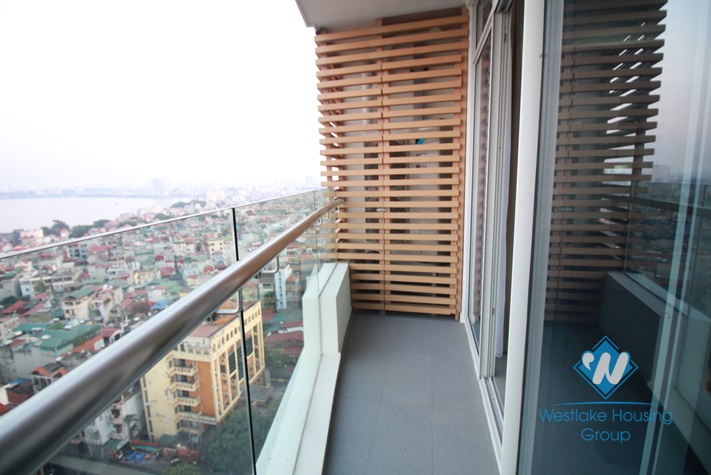 Wonderful lake view apartment for rent in Watermark Lac Long Quan