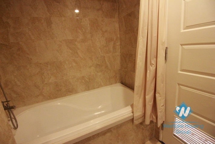 02 bedrooms apartment for rent near Ngoc Khanh Lake, Ba Dinh, Hanoi