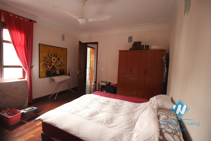 To Ngoc Van 5 bedroom villa with swimming pool for rent