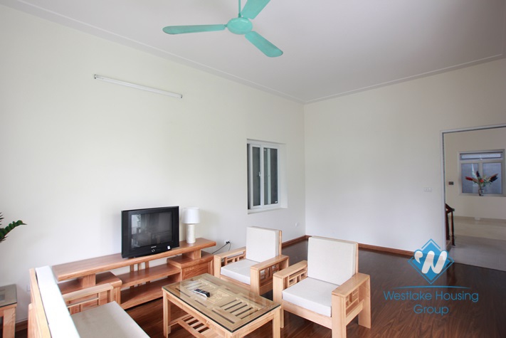 Brand new and nice apartment for rent in Dang Thai Mai st, Tay Ho, Ha Noi