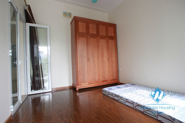 Brand new and nice apartment for rent in Dang Thai Mai st, Tay Ho, Ha Noi