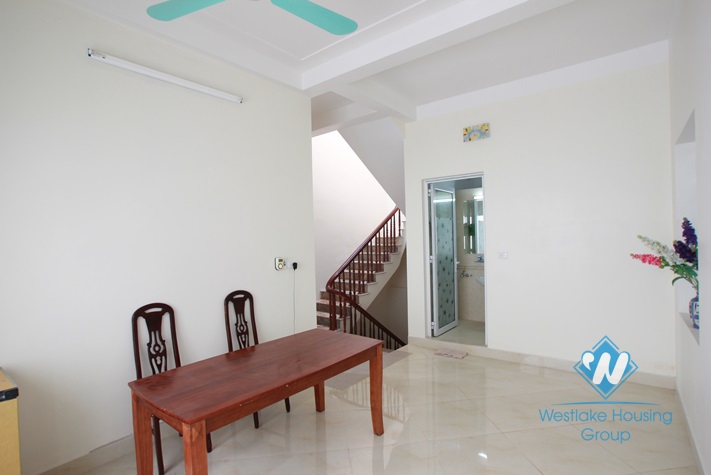 Brand new and nice apartment for rent in Dang Thai Mai st, Tay Ho, Ha Noi