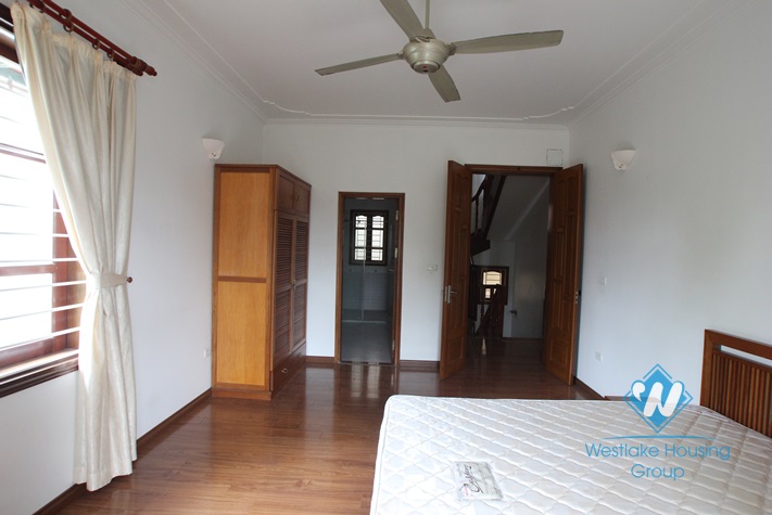 Beautiful house with big courtyard and swimming pool for rent in Xuan Dieu Street, Tay Ho District, Ha Noi