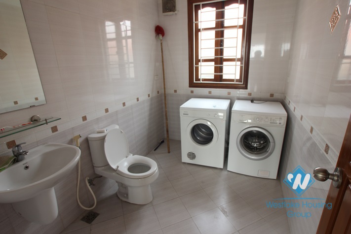 Beautiful house with big courtyard and swimming pool for rent in Xuan Dieu Street, Tay Ho District, Ha Noi