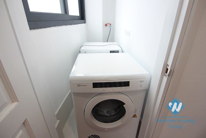Nice lake view one bedroom for rent in Tay Ho, Ha Noi
