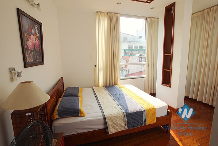 Cosy one bedroom serviced apartment in Truc  Bach area, Ba Dinh, Hanoi