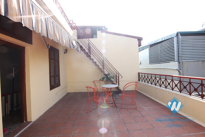 Cosy house for rent in Nghi Tam Village, Tay Ho District, Ha Noi