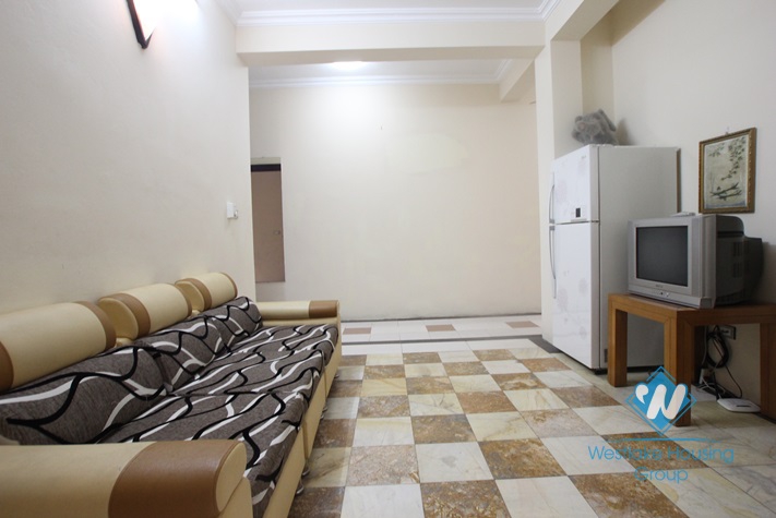 02 bedroom apartment for rent with cheap price in Lac Long Quan Tay Ho