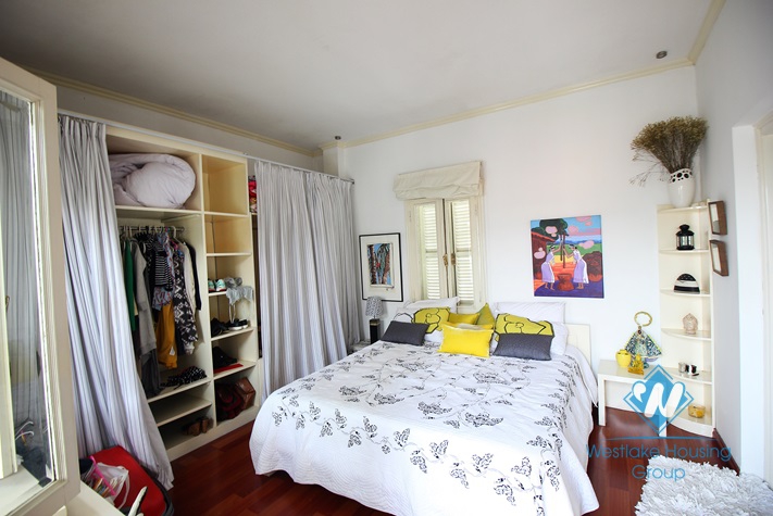 Wonderfull view 2 bedrooms apartment for rent in Tay Ho area.