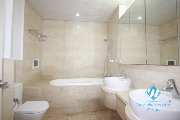 3 bedrooms apartment for rent in Golden Westlake.