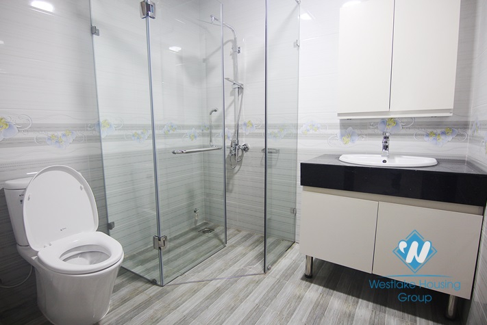 Modern 2 bedrooms apartment for rent in Au Co st, Tay Ho district, Ha Noi