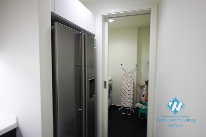New 03 bedrooms apartment for rent in Watermark, Tay Ho, Hanoi