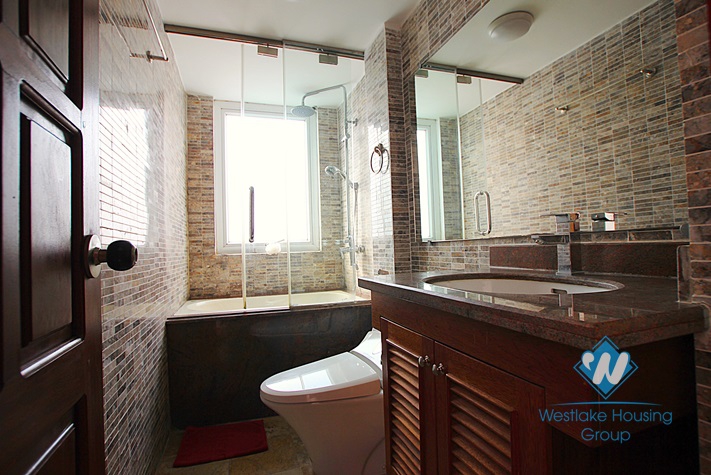 Cosy one bedroom serviced apartment in Truc  Bach area, Ba Dinh, Hanoi