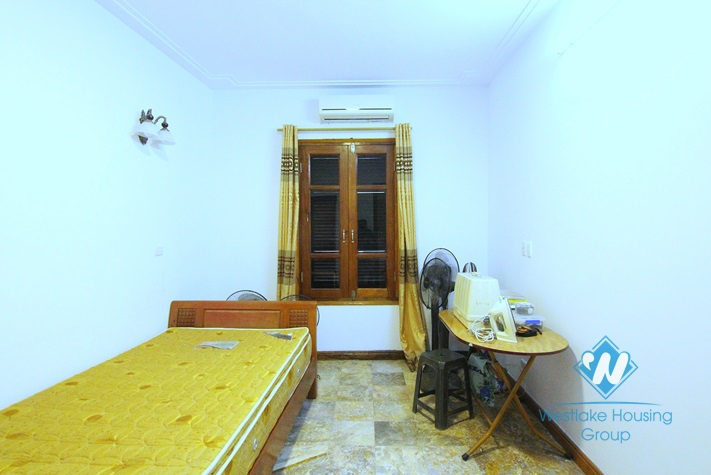 Cosy house for rent in Nghi Tam Village, Tay Ho District, Ha Noi