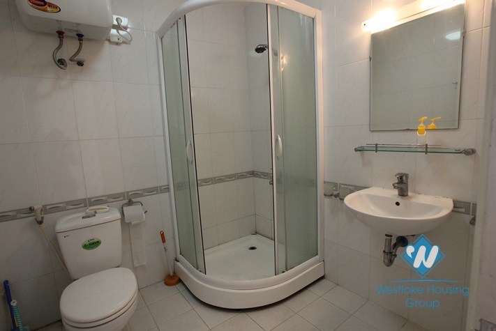 03 bedrooms apartment for rent in Lac Long Quan Street, Tay Ho, Ha Noi