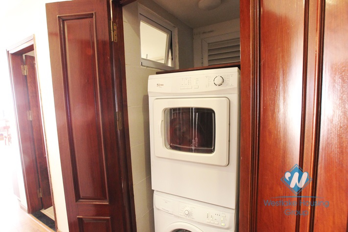 Beautiful 03 bedrooms apartment for rent in Quang An Street, Tay Ho, Ha Noi