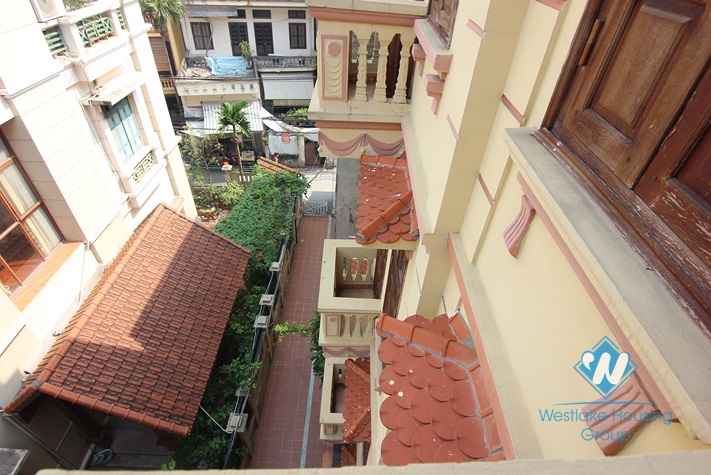 Affordable house with nice bathrooms for rent in Tay Ho