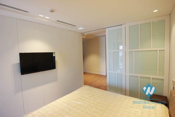 Balcony apartment rental with unsurpassed view of Westlake 