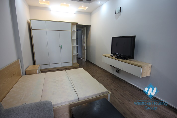Cheap one bedroom apartment for rent near water park Tay Ho Ha Noi