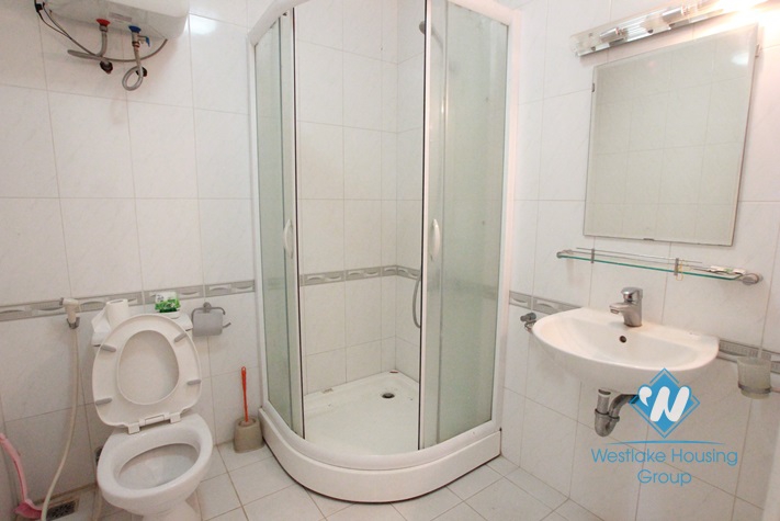Cheap apartment with 03 bedrooms for rent in Lac Long Quan St, Tay Ho, Ha Noi