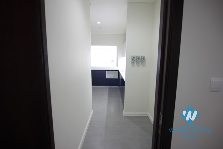 Super modern lakeview apartment for rent in Watermark Ho Tay, Hanoi